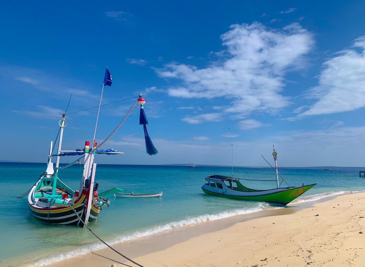 Pesona Keindahan Wisata Pulau Gili Labak di Sumenep Madura