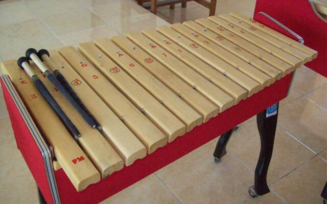 alat musik tradisional sumatera selatan