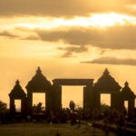 Salah satu wisata unggulan yang bisa kita temui di Sleman Yogyakarta adalah Situs Ratu Boko atau kadang masyarakat sekitar menyebutnya sebagai Candi Boko dan Istana Raja Baka