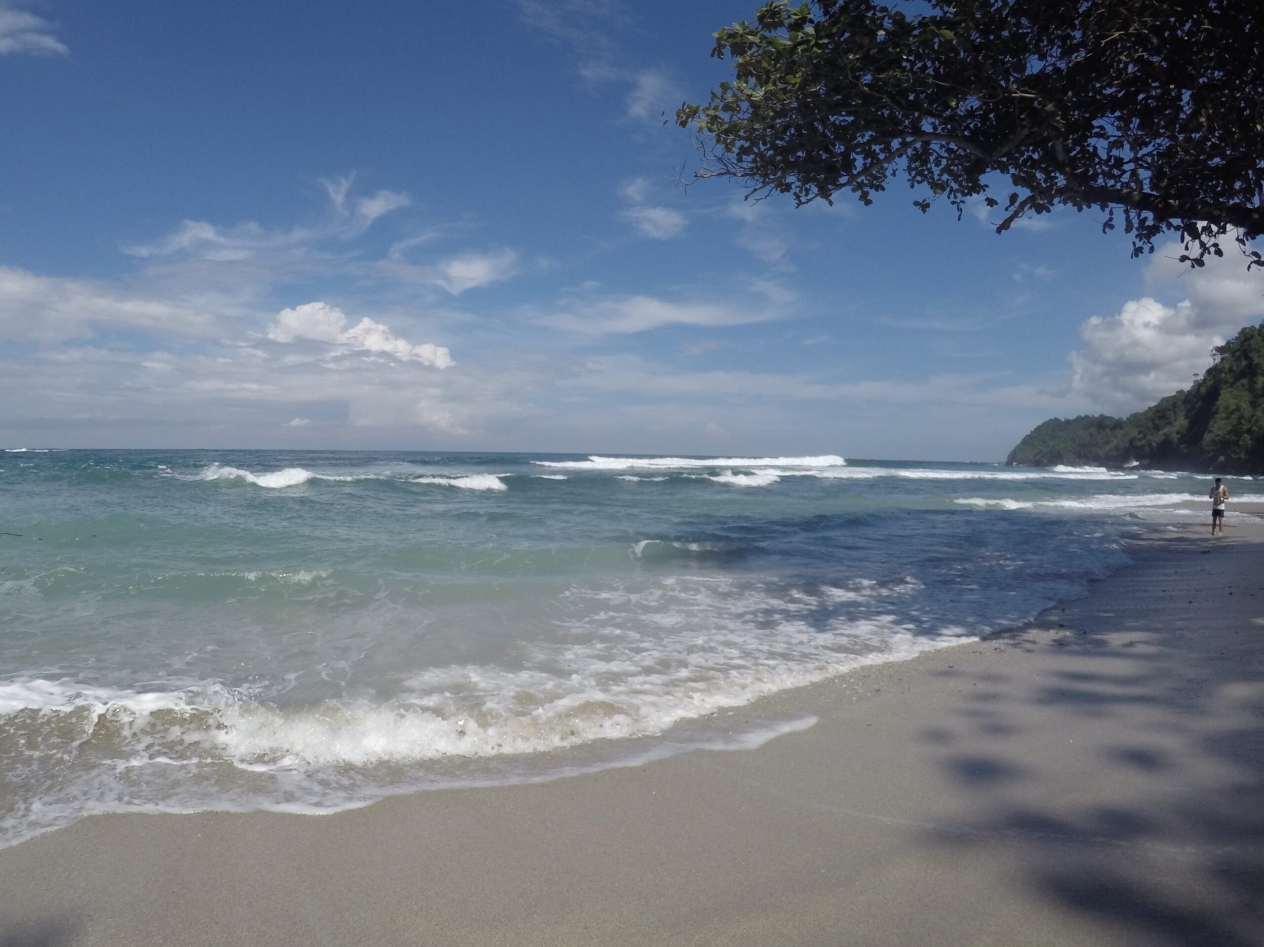 Pesona Keindahan Wisata Pantai Kalipat di Nusakambangan Cilacap Jawa Tengah