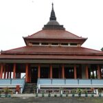 Objek Wisata Pagoda Buddhagaya Watugong di Banyumanik Semarang Jawa Tengah