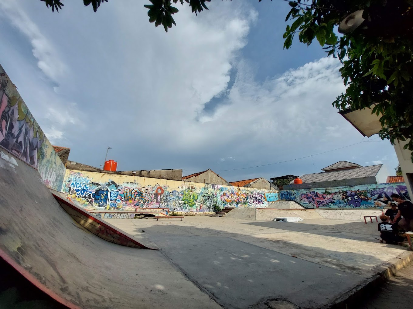 Daya Tarik Obyek wisata Tugu Skatepark di Pekayon Bekasi Jawa Barat