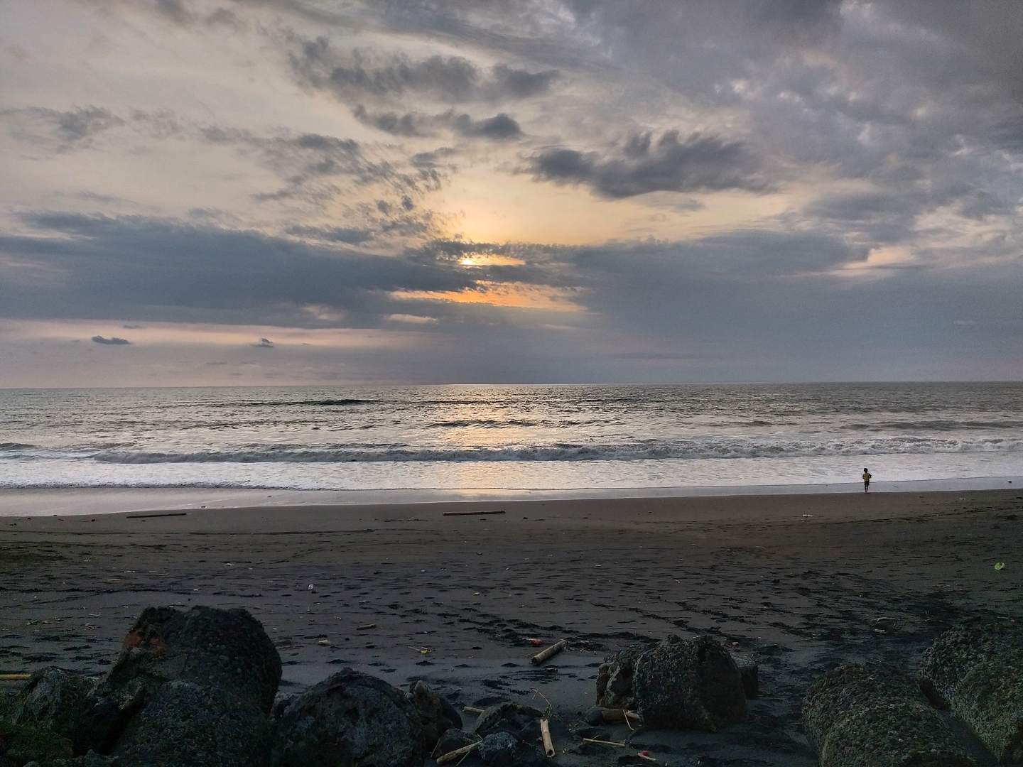 Pesona Keindahan Wisata Pantai Beraban di Kediri Tabanan Bali