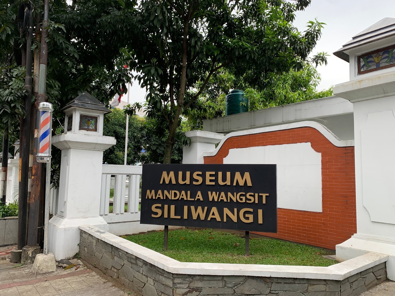 pesona keindahan Wisata Museum Mandala Wangsit Siliwangi di Braga Bandung jawa Barat
