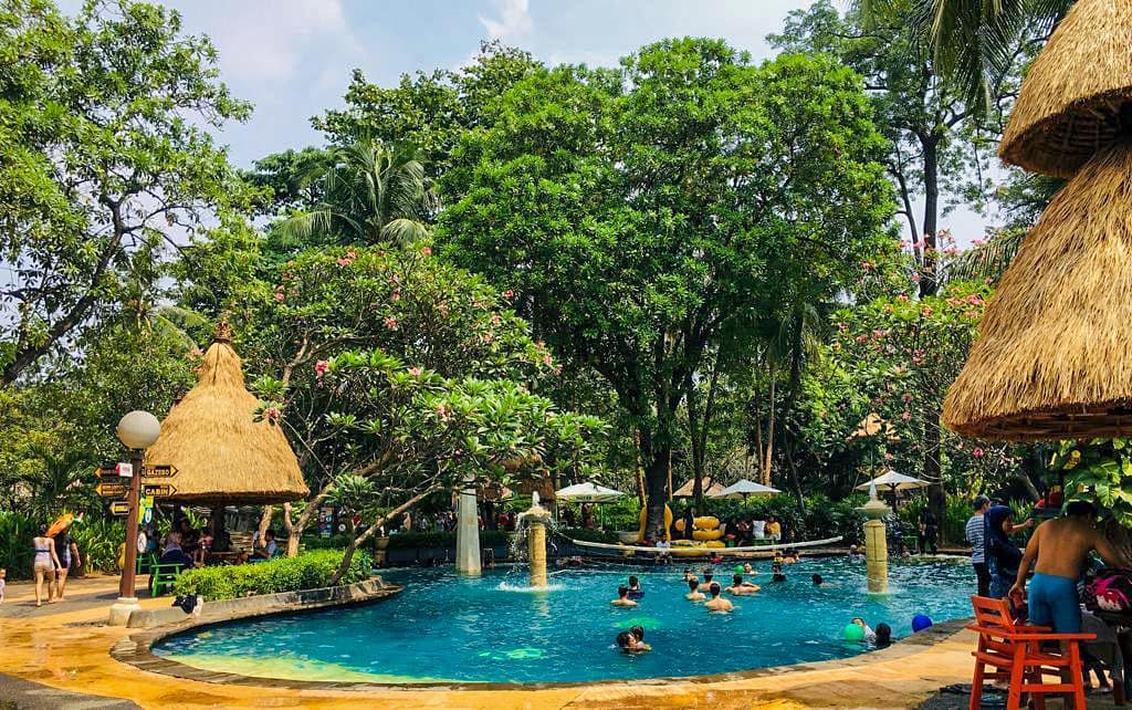 Daya Tarik Obyek wisata Waterboom Lippo Cikarang Bekasi diBekasi Jawa Barat