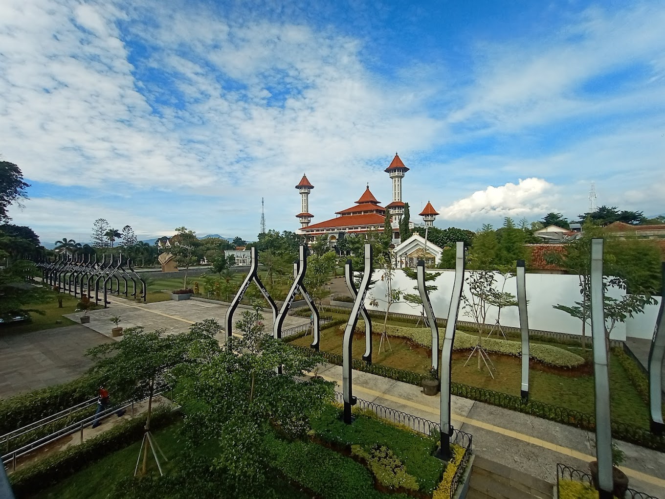 Destinasi Obyek Wisata Masjid Agung Cianjur di Pamoyanan Cianjur Jawa Barat