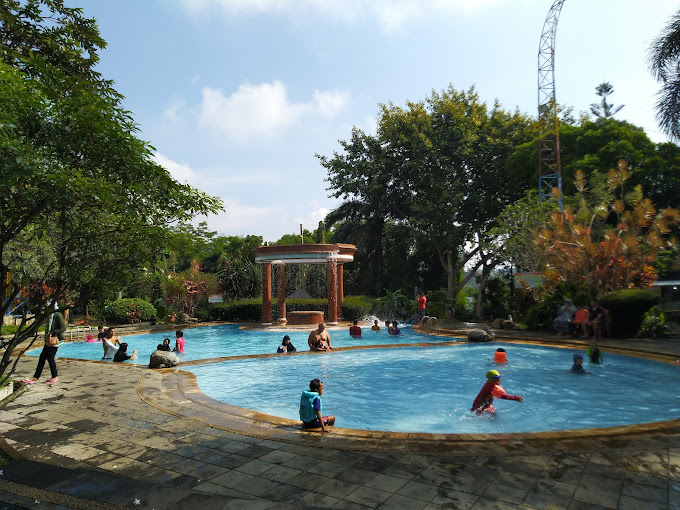 Lokasi Wisata Air Mancur Fountain Park