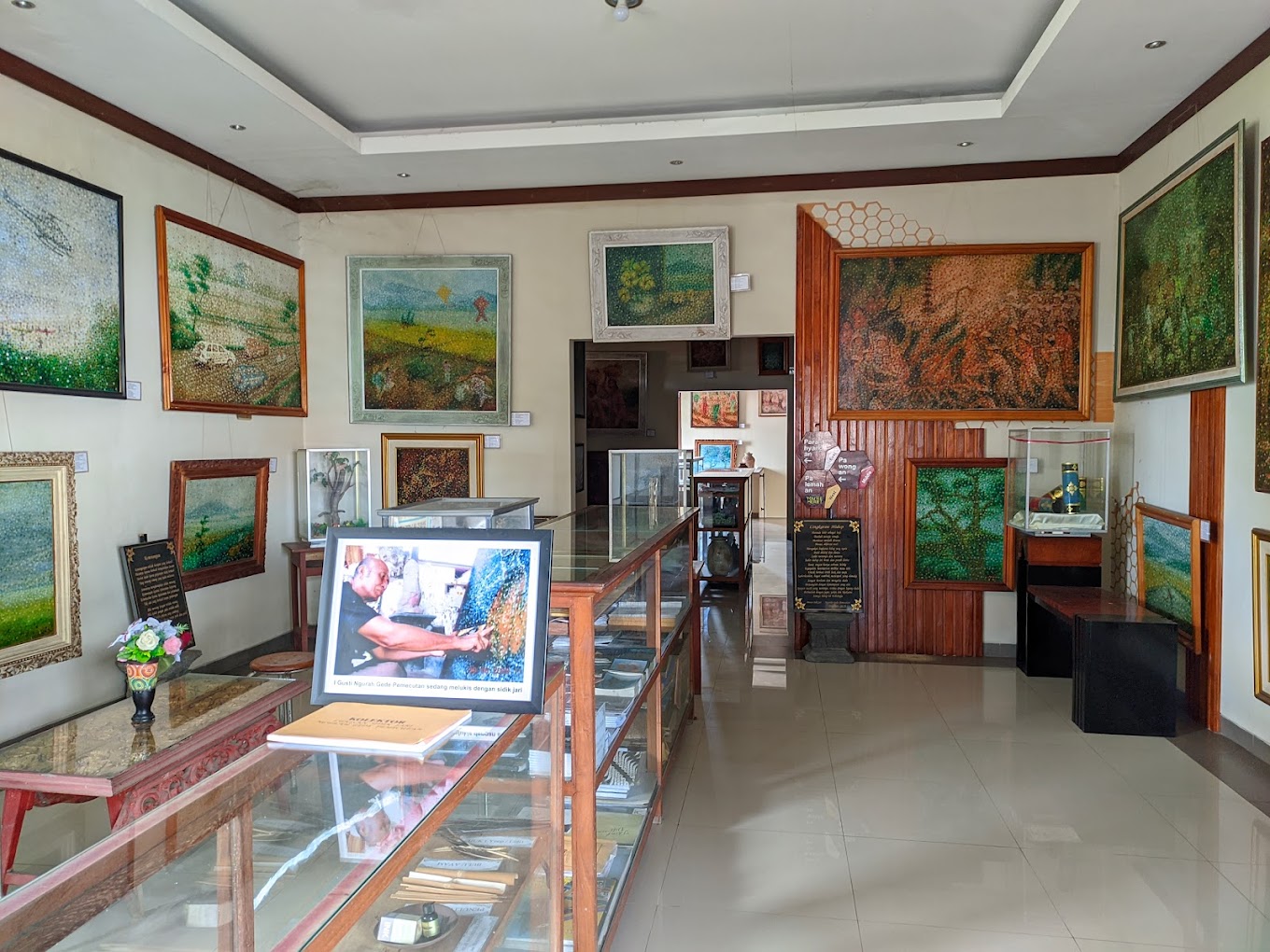 Daya Tarik Objek Wisata Museum Lukisan Sidik Jari di Denpasar Selatan Bali