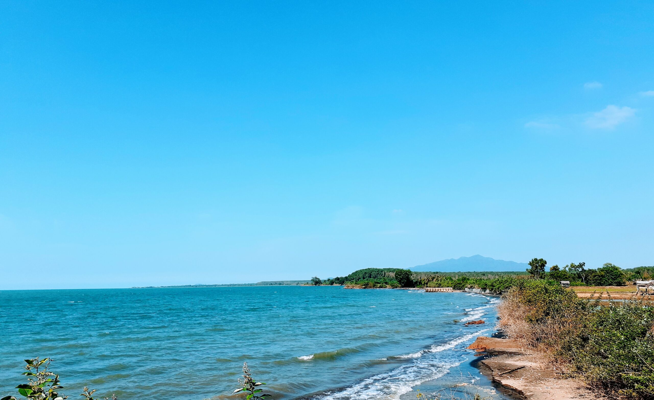 Daya Tarik Obyek Wisata Pantai Lemah Abang di Indramayu Jawa Barat