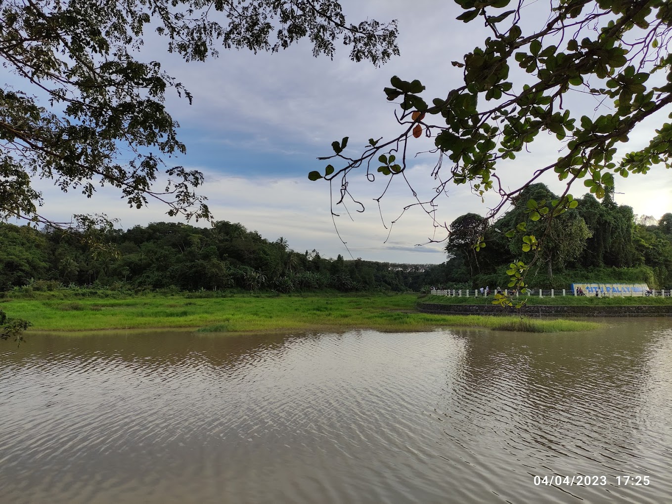 Destinasti Keindahan Wisata Situ Palayangan di Cimarga Lebak Banten