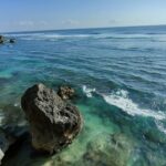 Destinasti Objek Wisata Pantai Suluban di Badung Bali
