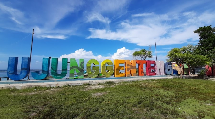 Pesona Keindahan Obyek Wisata Pantai Ujung Genteng di Sukabumi Jawa Barat