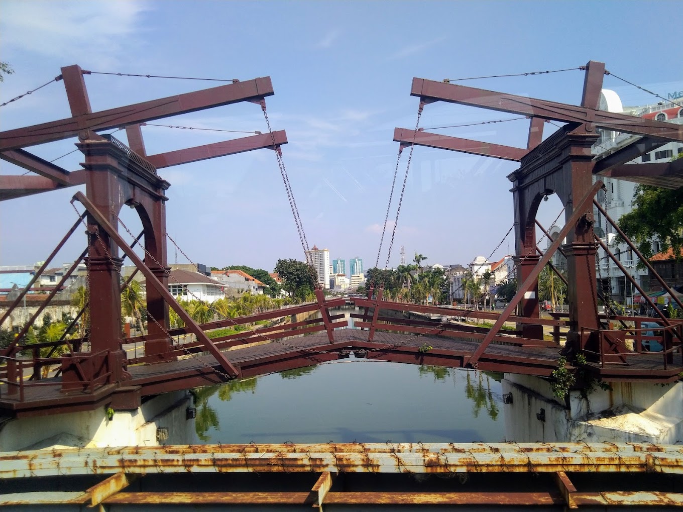 Pesona Keindahan Wisata Jembatan Kota Intan di DKI Jakarta Barat Jakarta