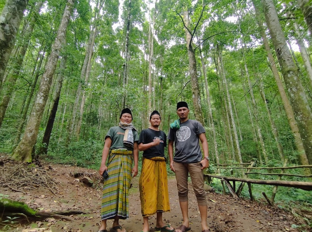 Lokasi Wisata Situs Prabu Tajimalela Gunung Lingga