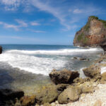 Pesona Keindahan Wisata Pantai Karang Telu di Panggang Gunung Kidul Yogyakarta