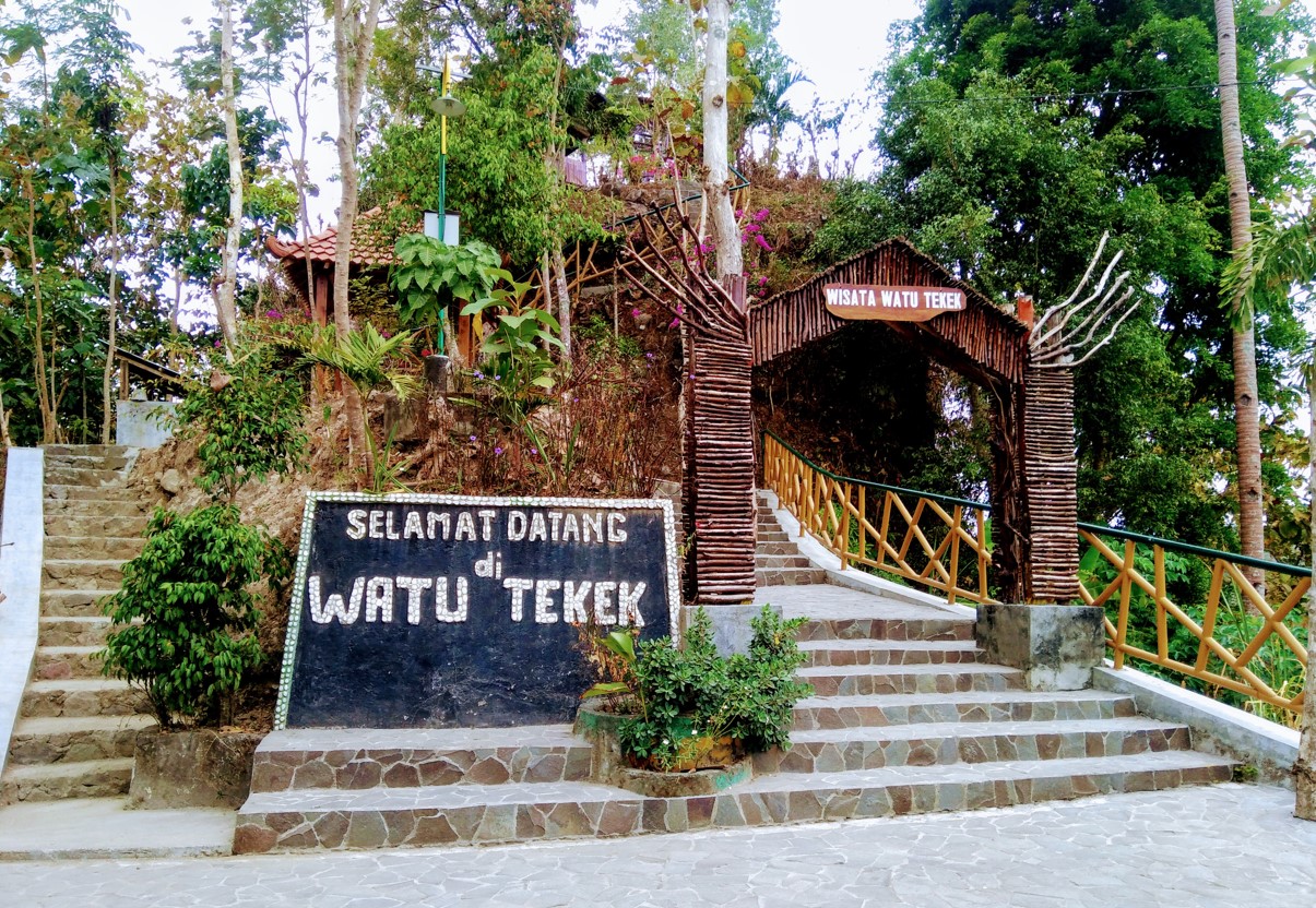 Lokasi Wisata Watu Tekek
